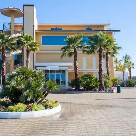 Hotel Mimi 3*
